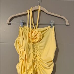 SHEIN Yellow Set skirt and top with rose Detail